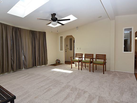 5th image of 5101 NE 121st Ave Unit 88