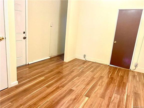 5th image of 5 E Main St Floor 3