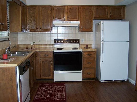 4th image of 1808 High Dr