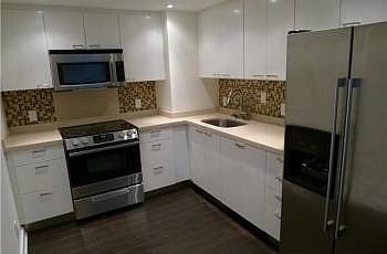 1st image of 100 Bayview Dr APT 828