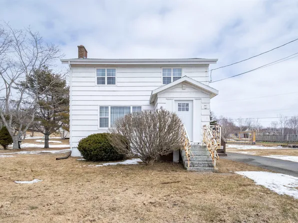 93 Fraser Ave, Sydney Mines, NS B1V 2C6