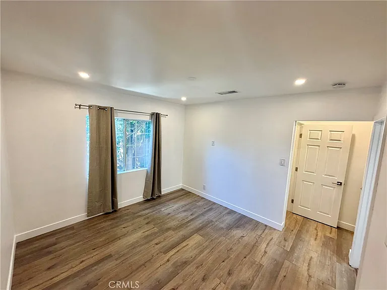 20457 Eccles St — Photo 21