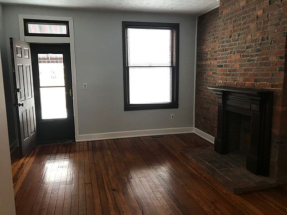 5th image of 240 Collins St #6