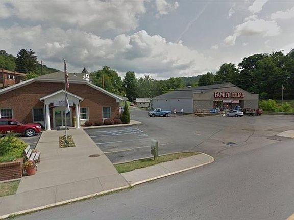 2nd image of 307 Main Ave