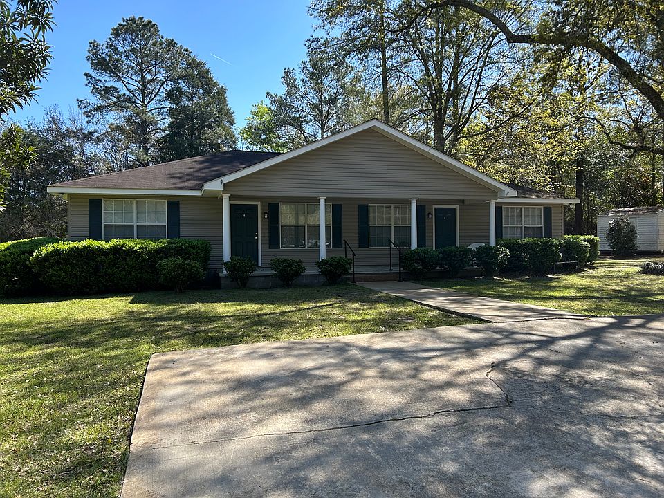 1st image of 1815 Forest Ln #C
