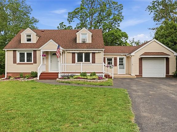2nd image of 27 Pleasant View Dr