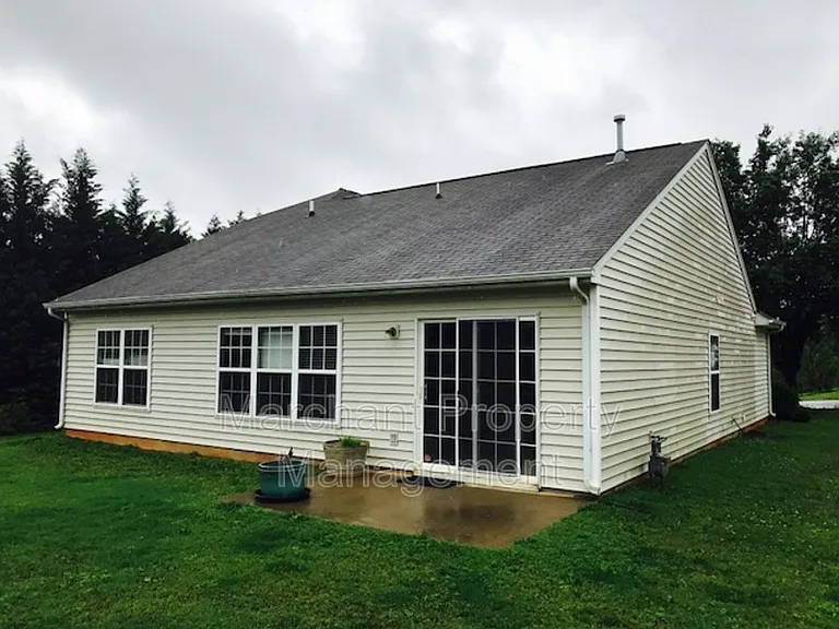 776 Waterbrook Ln — Photo 23