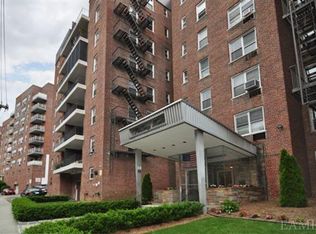61 Bronx River Rd APT 8K, Yonkers, NY 10704