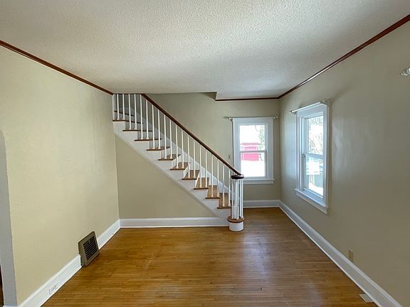2nd image of 3643 Oliver Ave N