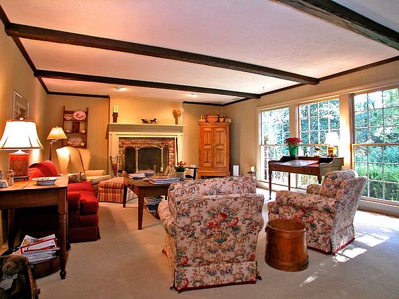 Living Room w/Natural Light