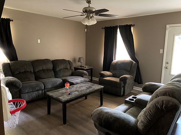 3rd image of 109 Emily Dr