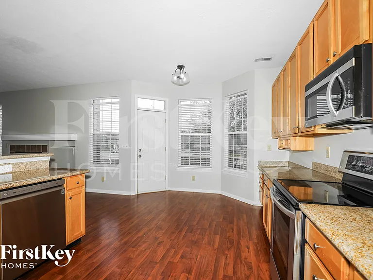 9757 Scotch Pine Ct — Photo 9