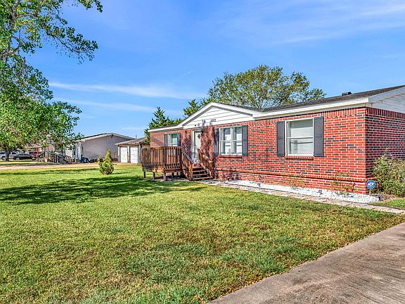 2nd image of 10203 S Country Dr