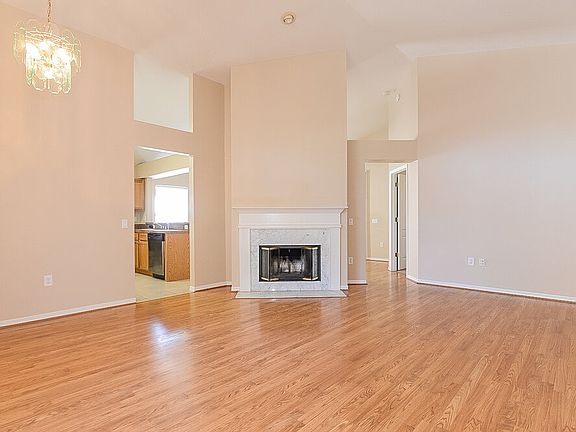 3rd image of 1522 Firewheel Dr