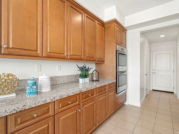 2nd image of 14925 Shoreham St #2-3