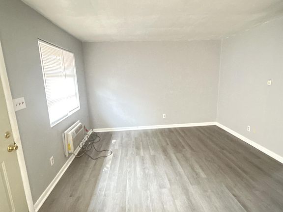 2nd image of 627 Troy St APT B