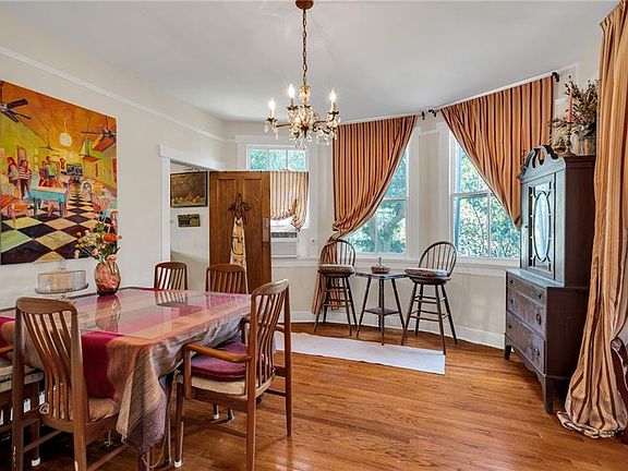 5th image of 306 Walnut St