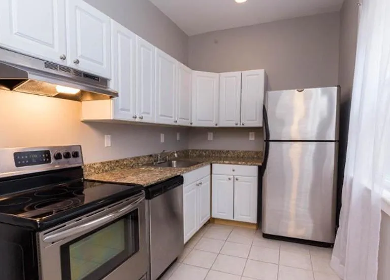 2107 Spruce St #2R — Photo 5
