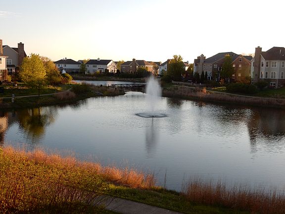 4th image of 1387 Grantham Dr
