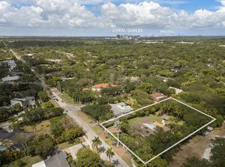 11631 SW 87th Ave, Miami, FL 33176