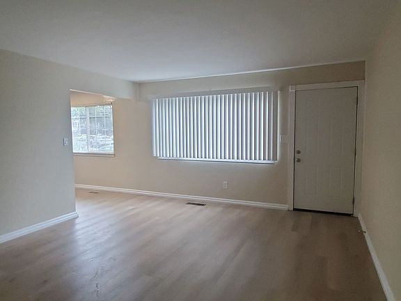 3rd image of 637 Kirkland Dr APT 1