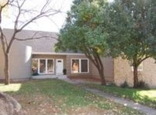 8301 Rosehill Rd, Lenexa, KS 66215