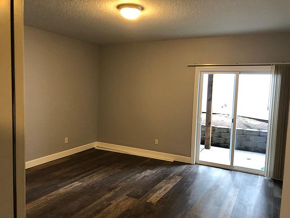 2nd image of 8112 NE 35th Ave