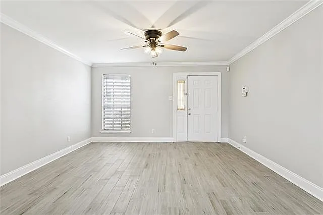 2 bed, 2.5 bath, 1300 sqft, $1,800 — Photo 3