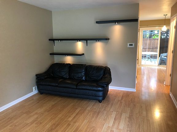 3rd image of 1734 Ardwick Dr