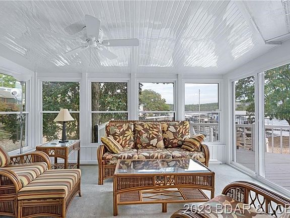 5th image of 225 Greenleaf Dr