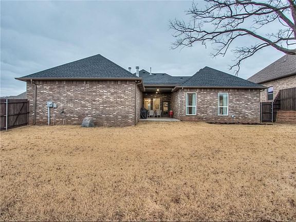 2nd image of 4116 Carmina Dr