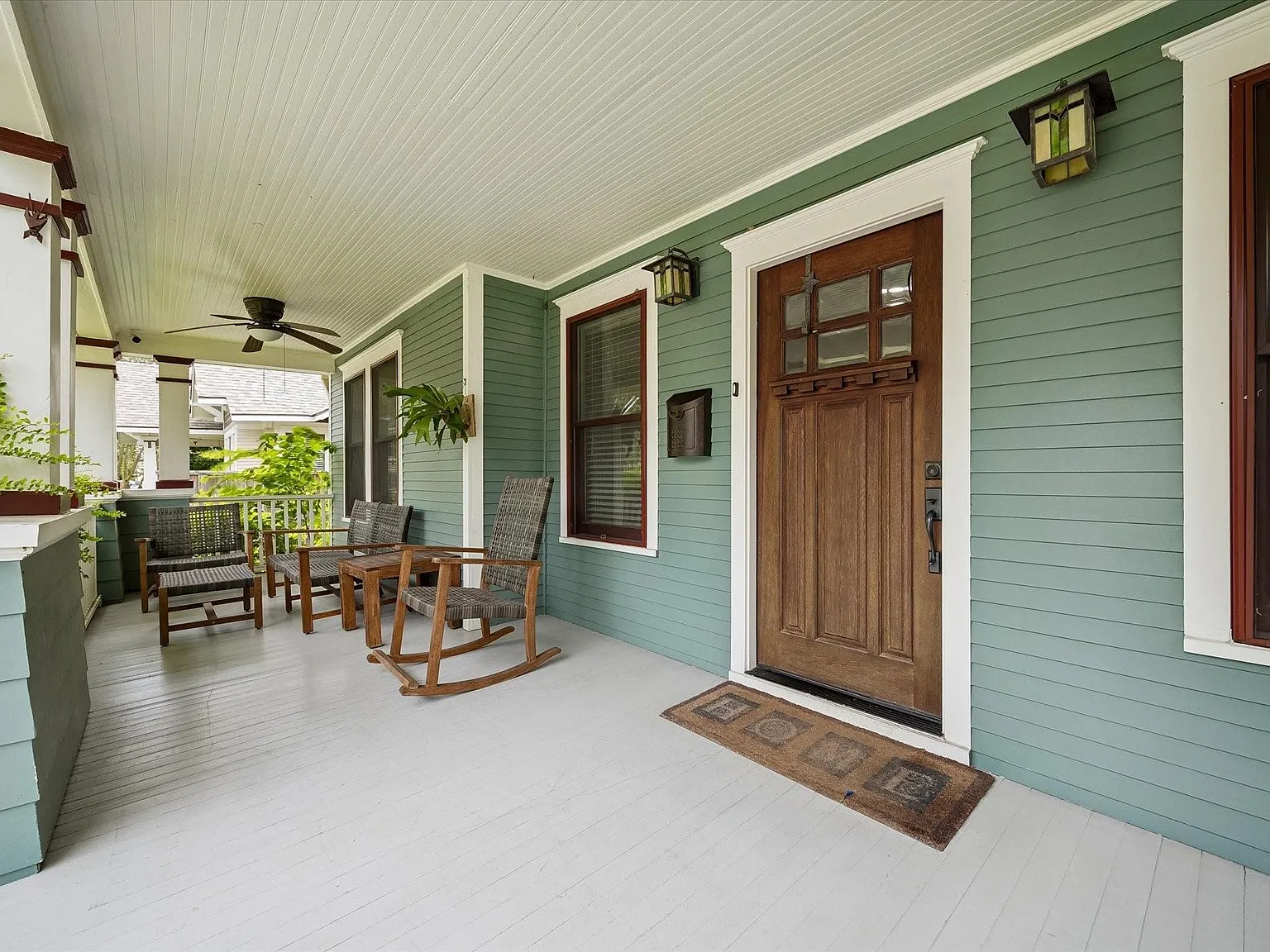 3 bed, 2.0 bath, 1606 sqft, $5,000 — Photo 4