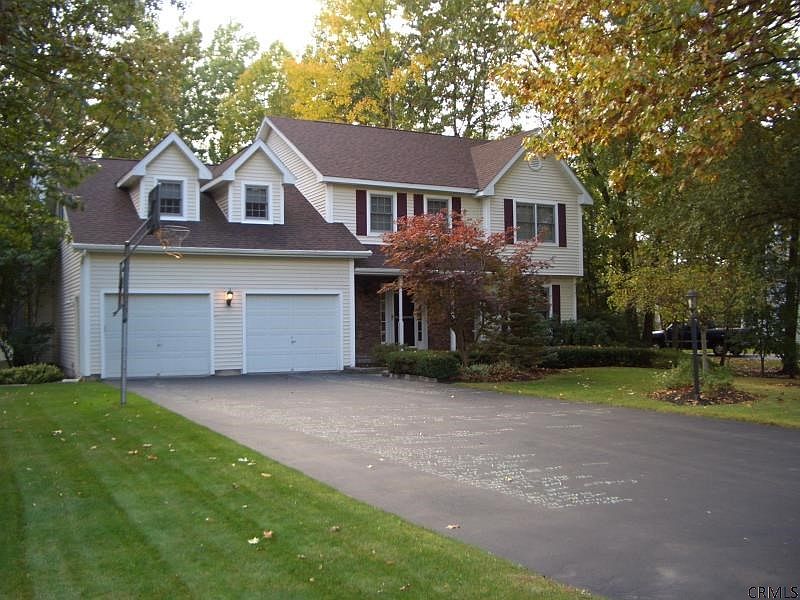 1st image of 5 Spruce St