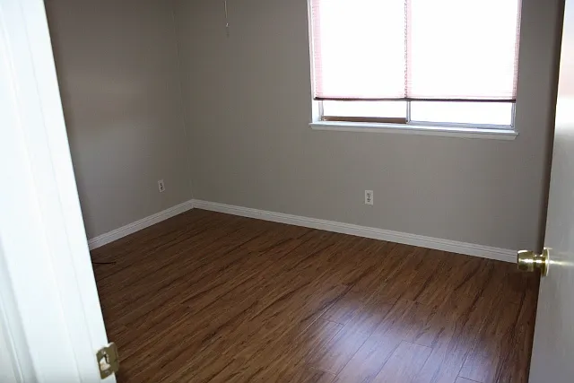 7224 Periwinkle Dr — Photo 10