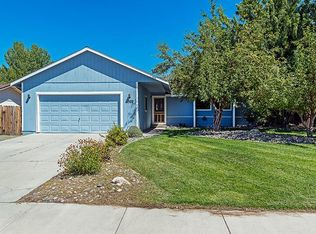 1322 Cardinal Ct, Gardnerville, NV 89460