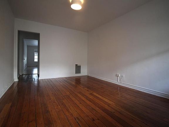 5th image of 233 Royal Poinciana Way APT 7