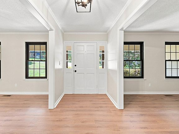 3rd image of 316 Shadow Pkwy