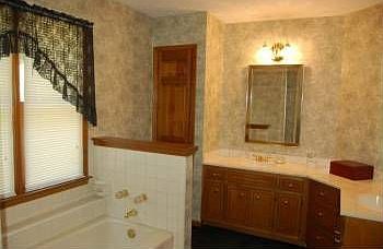 3rd image of 1400 Gateside Ct