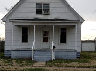 704 Wall St, Beardstown, IL 62618
