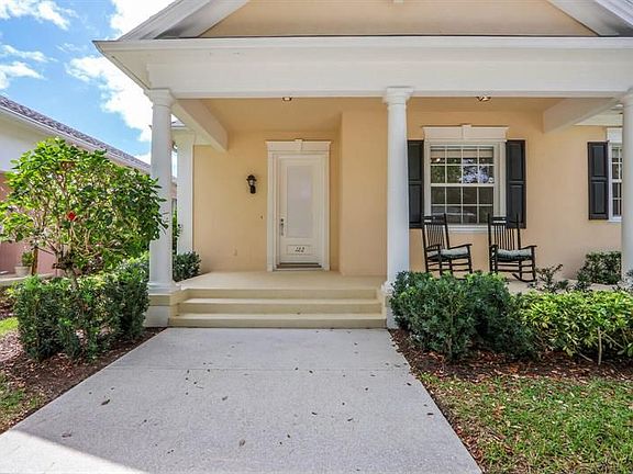 2nd image of 122 Marlberry Cir