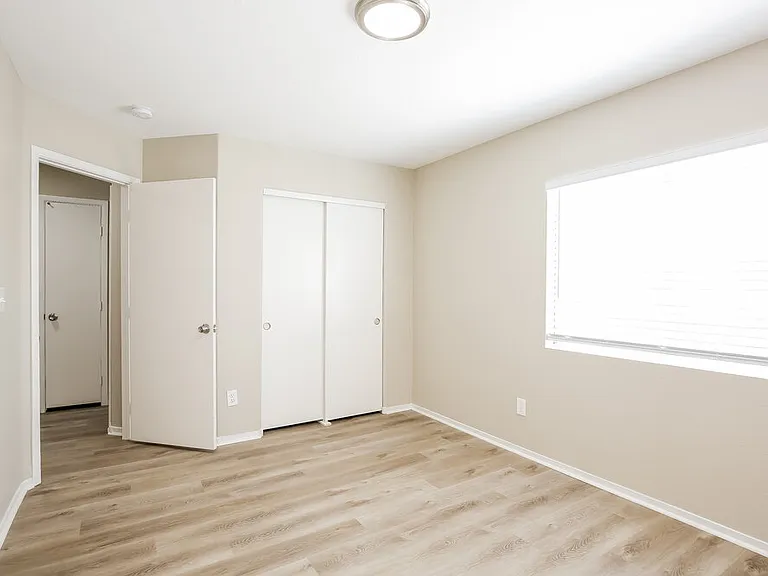 4944 Sapphire Light St — Photo 12
