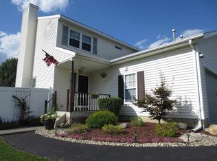 10 Erie Ct, Waterford, NY 12188