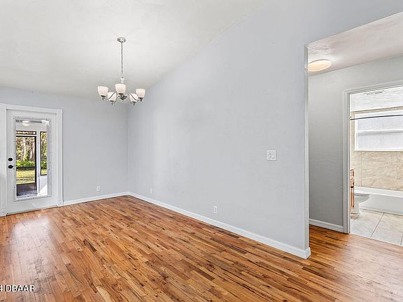 5th image of 1465 Highridge Ave