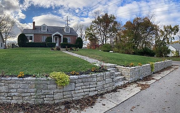 2nd image of 3461 Lindale Ave