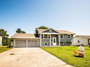 1609 Rockwell Dr, Junction City, KS 66441