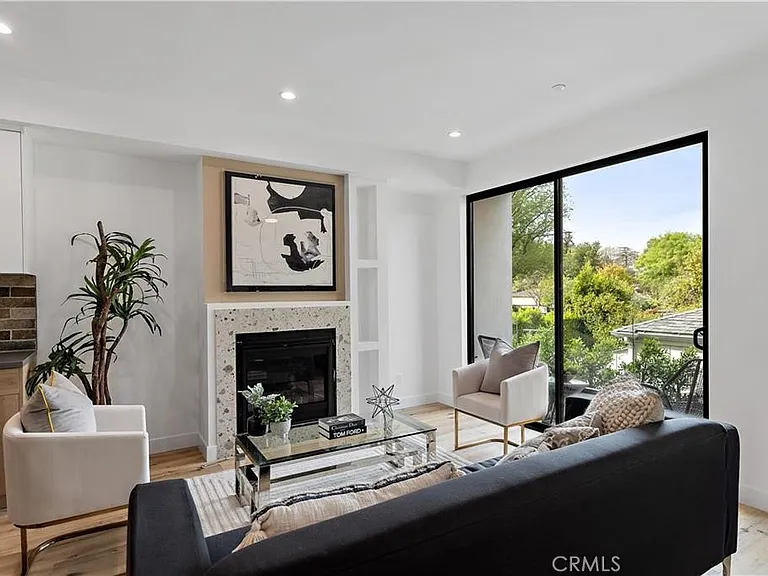 11858 W Flower Ln — Photo 15