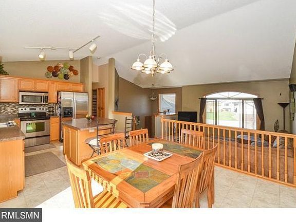5th image of 5208 Kalenda Ct NE