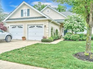 85 Oakmont Ln, Jackson, NJ