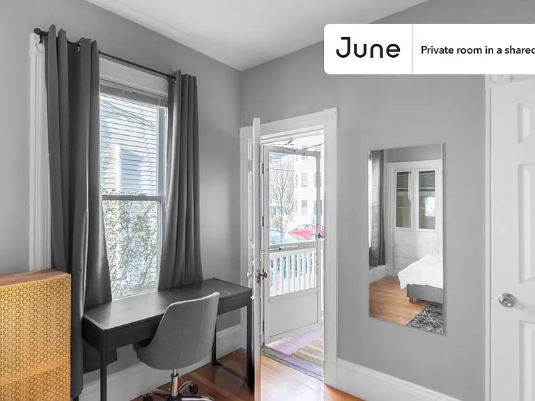 106 Beacon St #C — Photo 3