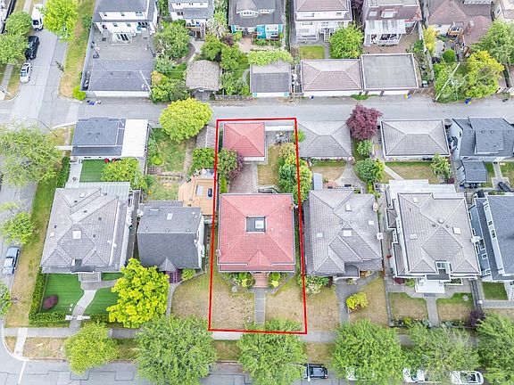 2nd image of 122 W 43rd Ave
